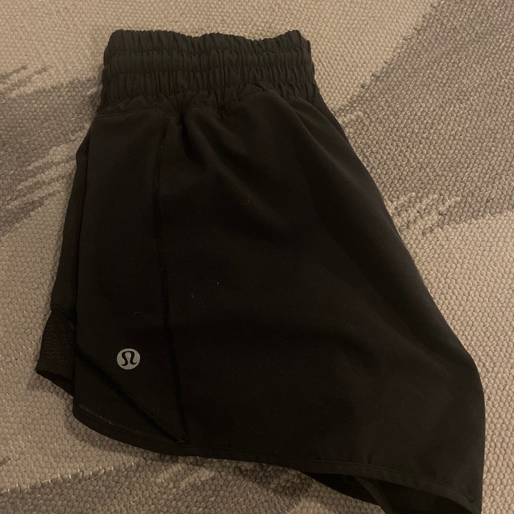 black hotty hot shorts